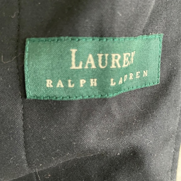 Lauren Ralph Lauren trench coat with removable inner liner. - Picture 6 of 10